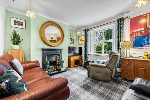 2 bedroom end of terrace house for sale, Wall Hill Road, Dobcross, Saddleworth