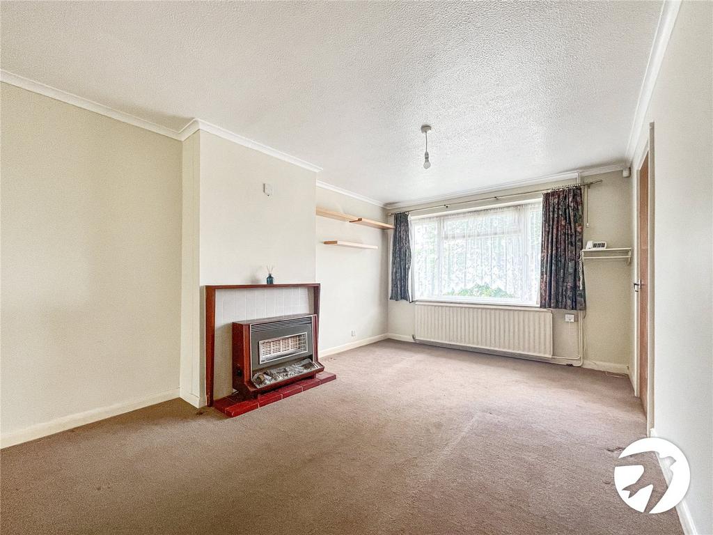 Hever Croft, Rochester, Kent, ME2 3 bed semidetached house for sale £280,000