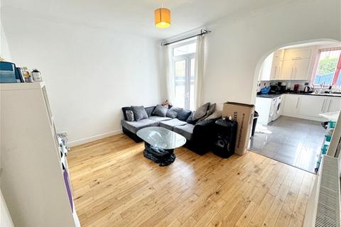 4 bedroom house to rent, Amity Road, Stratford