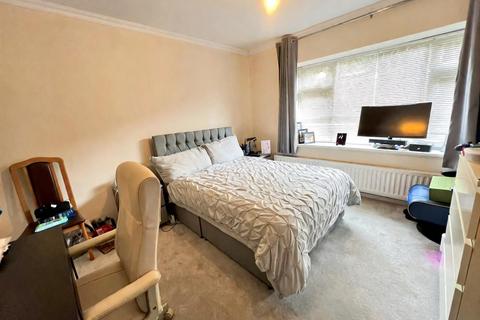 2 bedroom flat for sale, Bellamy Road, Cheshunt, Waltham Cross