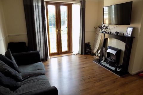 3 bedroom semi-detached house to rent, South Oval, Dudley