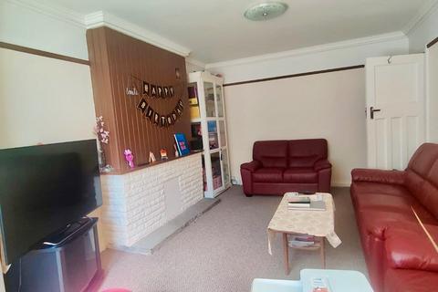 2 bedroom flat for sale, High Mead, Harrow