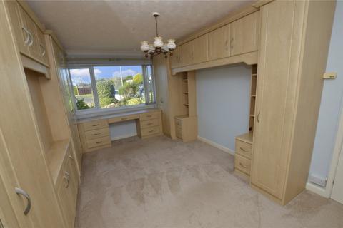 14 Compton Crescent, West Moors, Ferndown, BH22 0BZ
