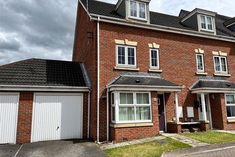 1 Edlington View, Knottingley, WF11 8LT
