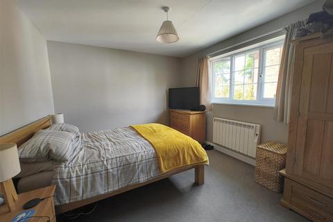 3 bedroom maisonette for sale, Church Street, Hungerford