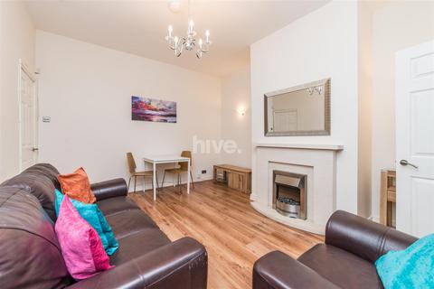 2 bedroom flat to rent, Dinsdale Road, Sandyford, Newcastle Upon Tyne