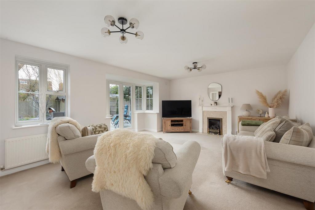 Kendal Meadow, Chestfield, Whitstable 5 bed detached house for sale £699,000