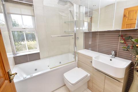 7 Adel Vale, Adel, Leeds, LS16 8LF
