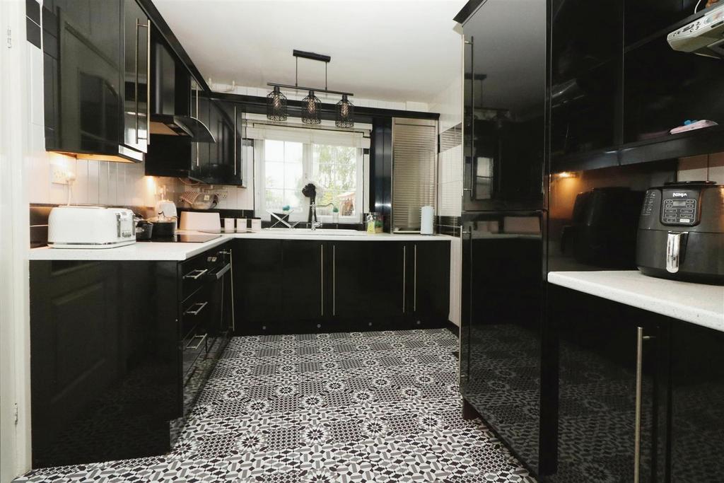 100 laudsdale road kitchen.JPG
