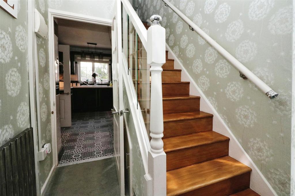 100 laudsdale stairs.JPG