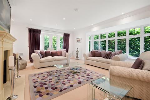 Woodside House Sandringham Drive, Ascot, SL5 7GY