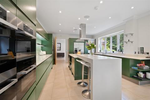 Woodside House Sandringham Drive, Ascot, SL5 7GY