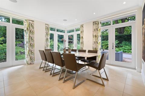 Woodside House Sandringham Drive, Ascot, SL5 7GY