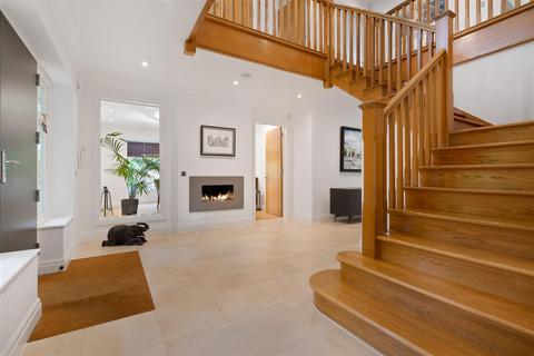 Woodside House Sandringham Drive, Ascot, SL5 7GY