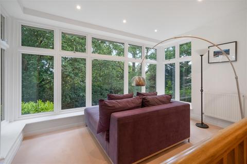 Woodside House Sandringham Drive, Ascot, SL5 7GY