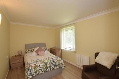 2 bedroom retirement property for sale, Wembley Park Drive, Wembley, Middlesex