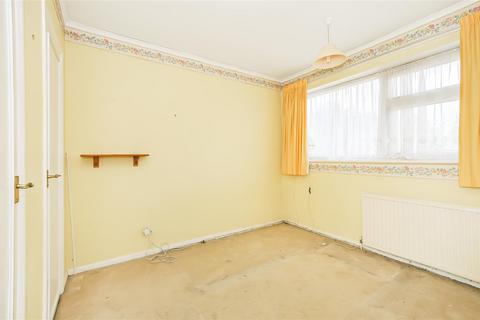 17 Brackendene, Bricket Wood, St Albans, AL2 3SX