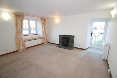 2 bedroom detached house to rent, Antony Passage, Saltash