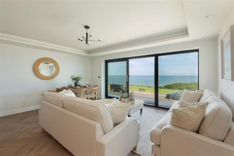 2 bedroom apartment for sale, Marine Parade, Tankerton, Whitstable