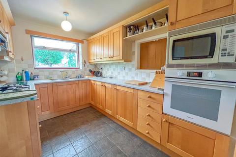 4 bedroom detached house for sale, Reading Avenue, St Nicolas Park