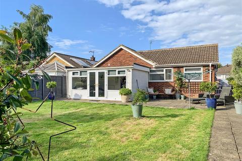 3 bedroom detached bungalow for sale, Streetfield, Herne, Herne Bay