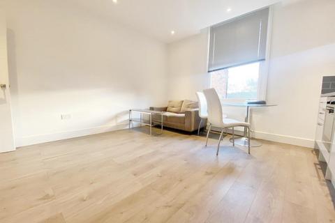 1 bedroom flat to rent, Dartmouth Road, London