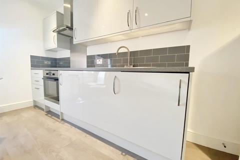 1 bedroom flat to rent, Dartmouth Road, London