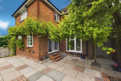 4 bedroom detached house for sale, Selsdon Road, South Croydon