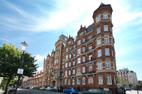 4 bedroom apartment to rent, Earls Court Square, Earls Court, London, SW5