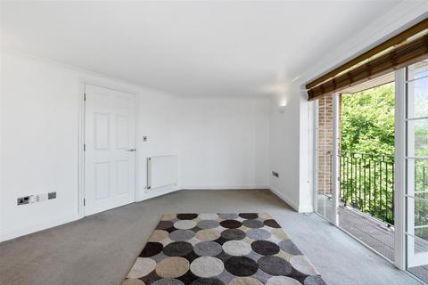 2 bedroom flat for sale, Connolly House, Wimbledon SW19