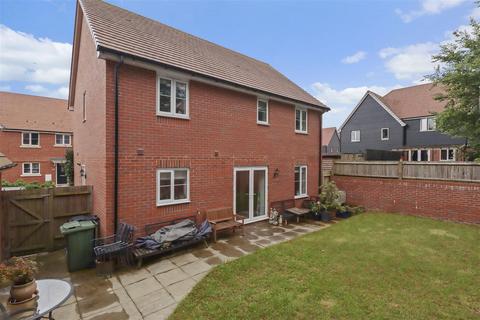 4 bedroom detached house for sale, Millstone Drive, Hailsham