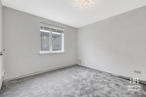 4 Concorde Drive, London, E6 5XL