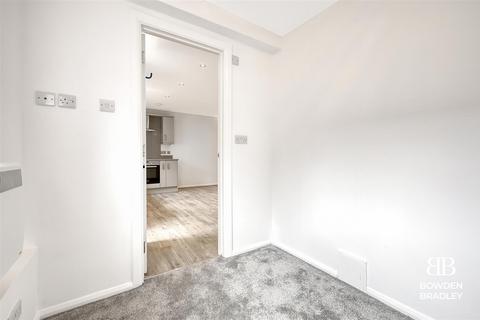 4 Concorde Drive, London, E6 5XL