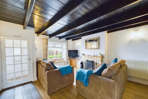 2 bedroom cottage for sale, High Street, Bempton