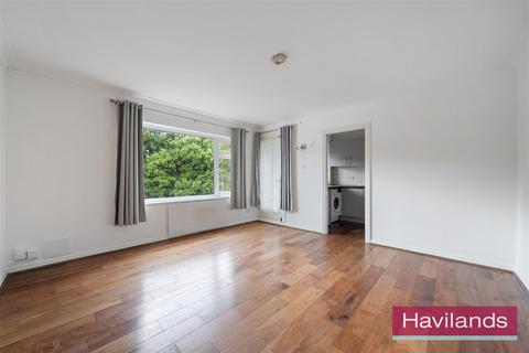 1 bedroom flat for sale, Dunraven Drive, Enfield