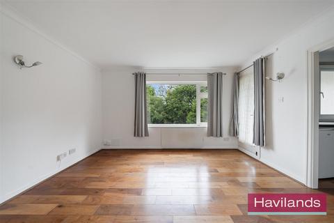 1 bedroom flat for sale, Dunraven Drive, Enfield