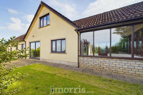 3 bedroom detached bungalow for sale, Springfield Park, Narberth
