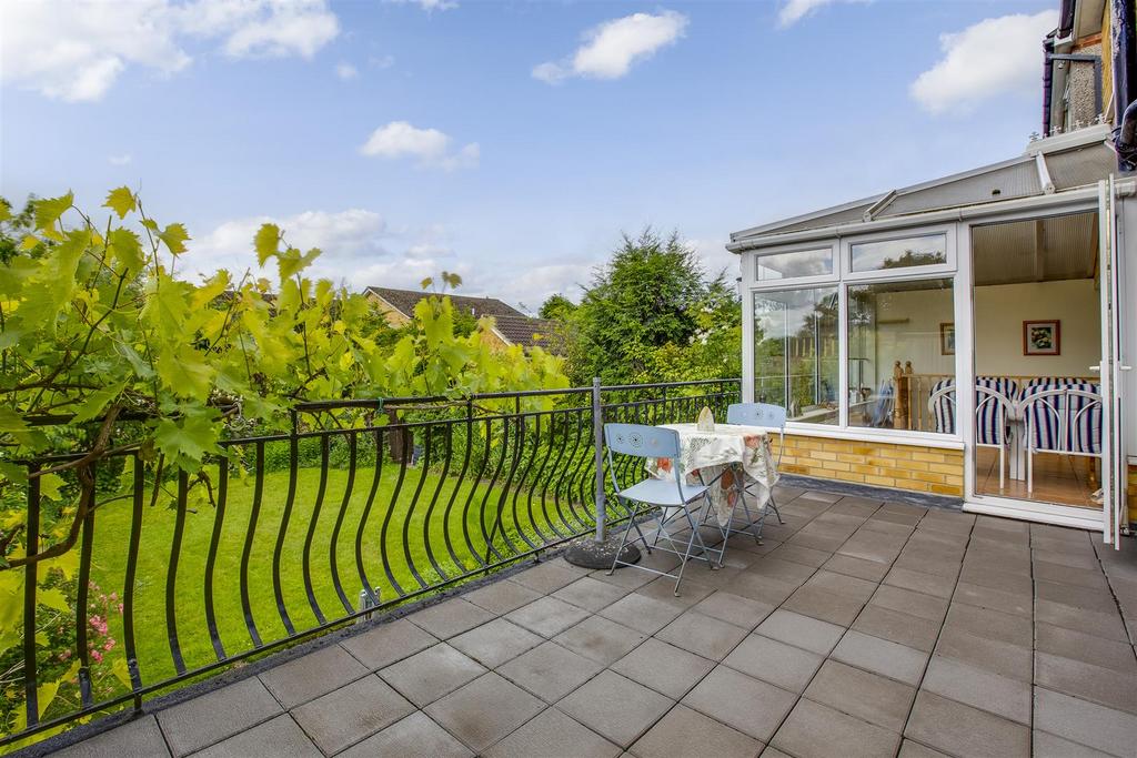 9 Talbot Avenue, HP13 5 HZ-6.jpg