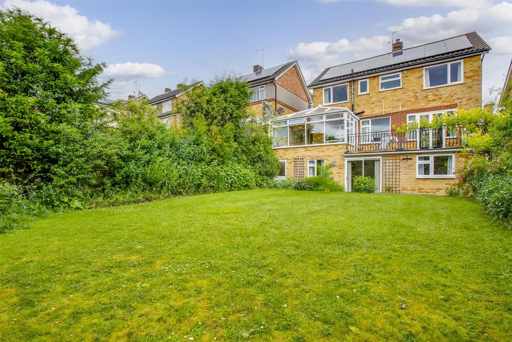9 Talbot Avenue, HP13 5 HZ-5.jpg