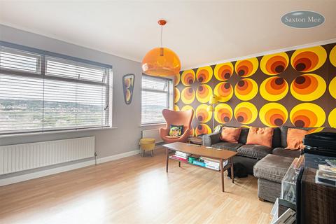214 Bole Hill Road, Sheffield, S6 5DE