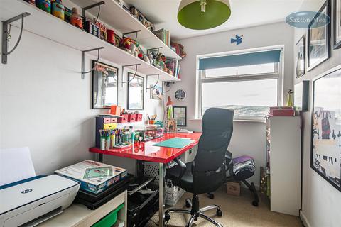 214 Bole Hill Road, Sheffield, S6 5DE