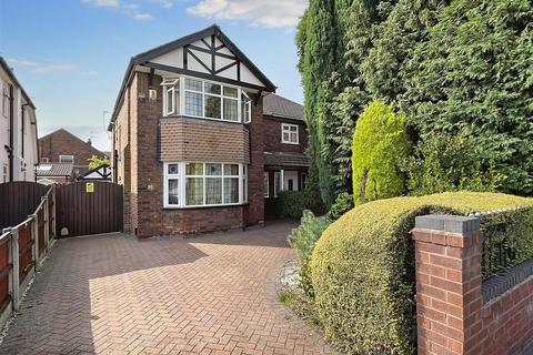 4 bedroom semi-detached house for sale, Derbyshire Road South, Sale