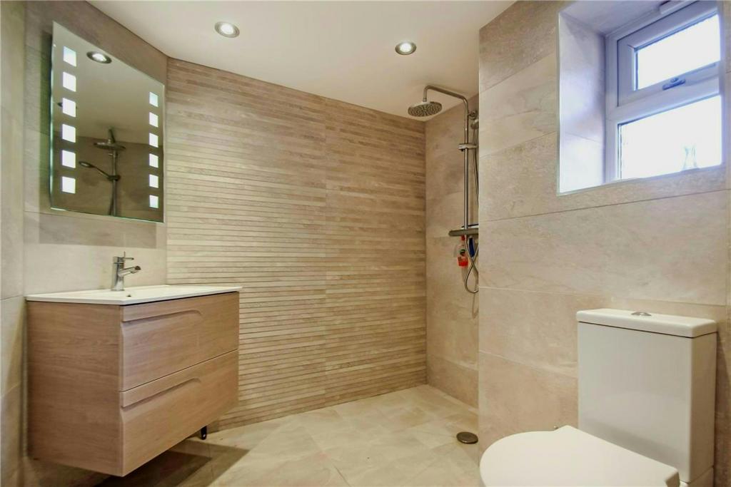 Bedroom 2 En-Suite