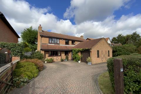 4 bedroom detached house for sale, Stony Stratford
