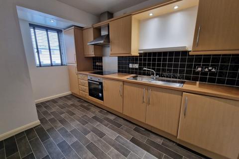 2 bedroom apartment to rent, Kingston Court, 6 Kingston Square, Hull, Yorkshire, HU2