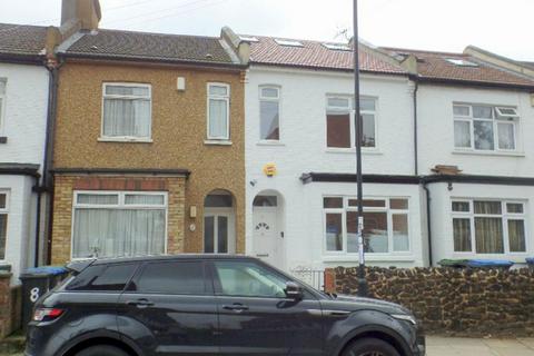 4 bedroom terraced house for sale, Lyndhurst Road, London N18