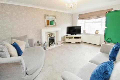 3 bedroom semi-detached house for sale, Clydesdale Drive, Bradford BD6