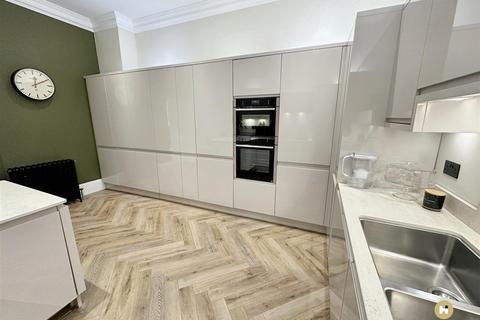 1, Sandal Grange Walton Lane, Wakefield, WF2 6AL