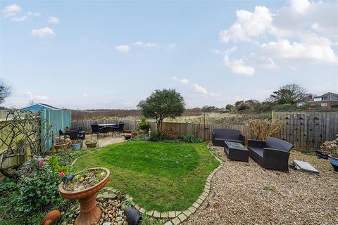 2 bedroom end of terrace house for sale, Rook Farm Way, Hayling Island PO11