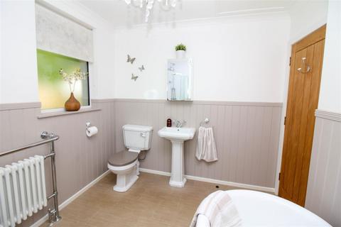 Fairloans Langlands Road, Hawick, TD9 7HL